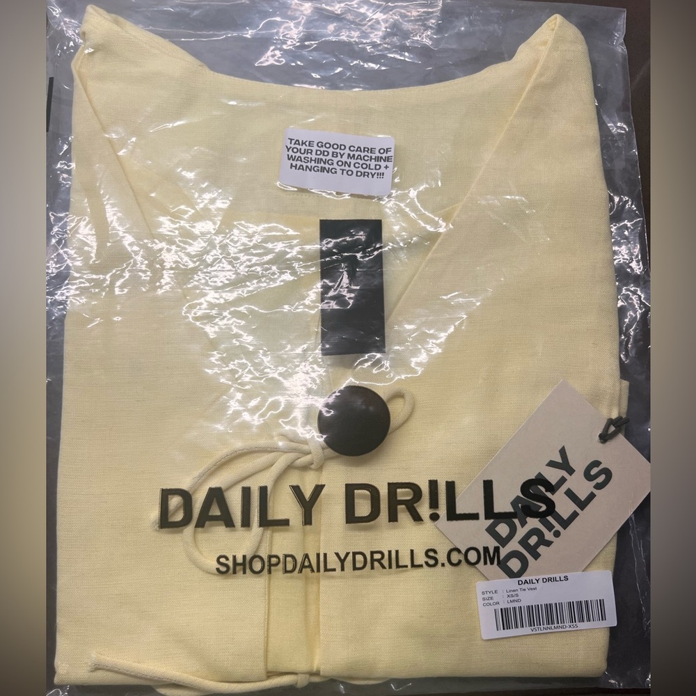 NWT Daily Drills Linen Tie Vest in Lemonade - XS/S - Picture 4 of 7